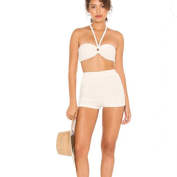 Revolve shorts - Picture 2 of 6